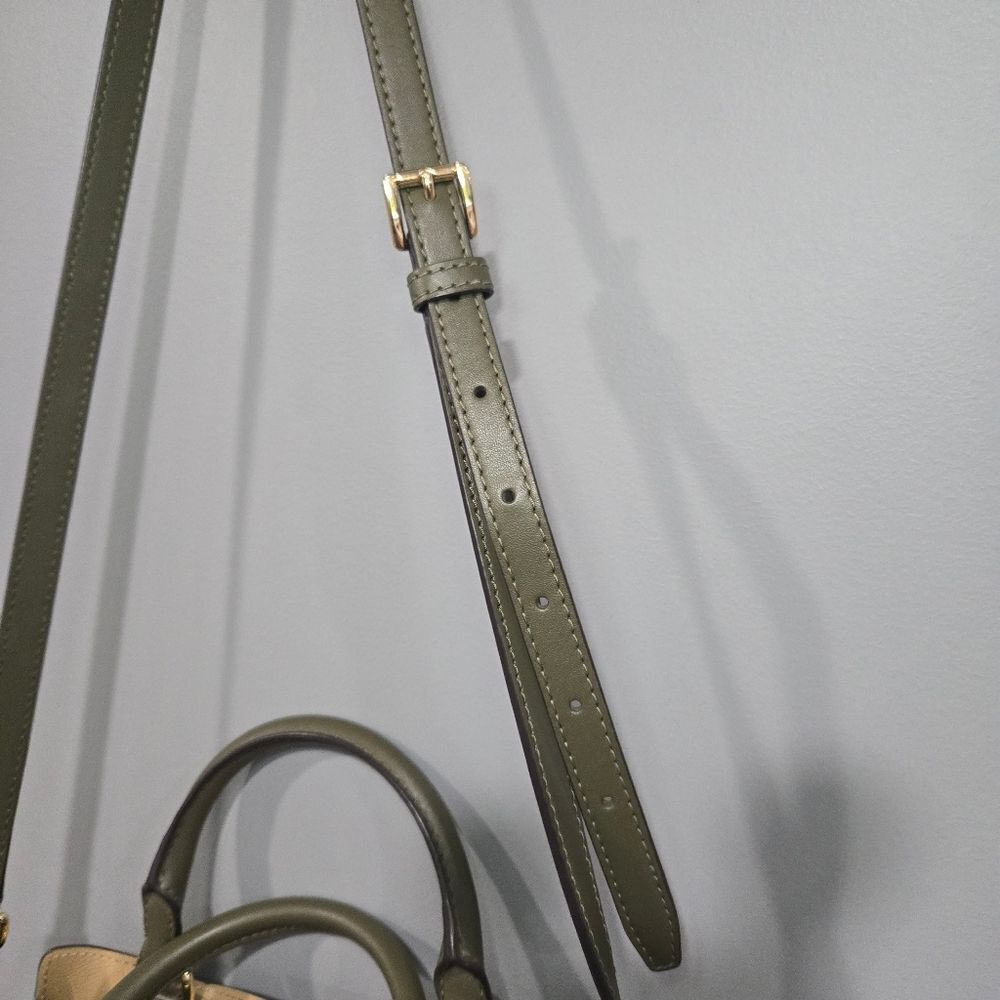Michael Kors Reed Large Satchel Olive Green Pebbled Leather Bag 🛍️ - Picture 8 of 17